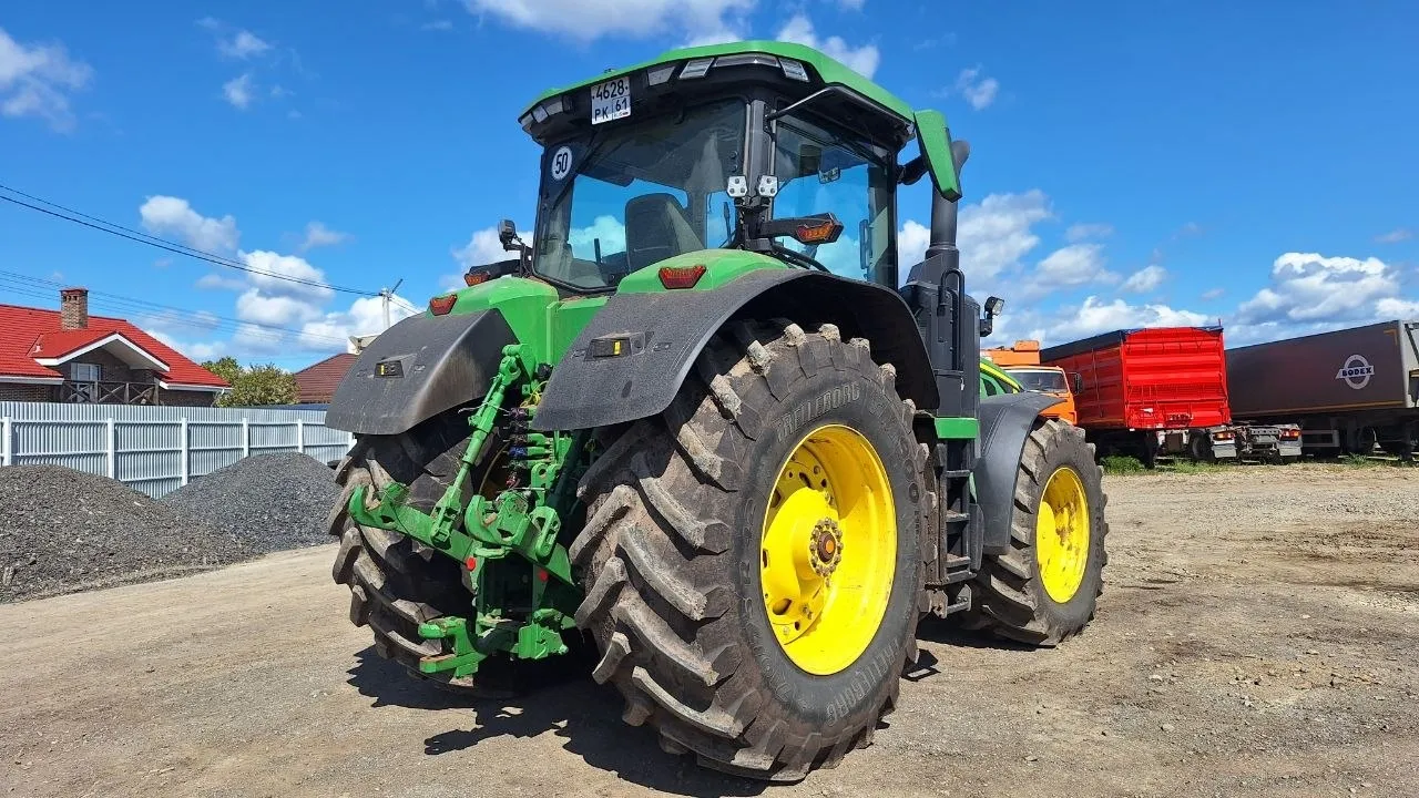 John Deere 8R Трактор, фото 3