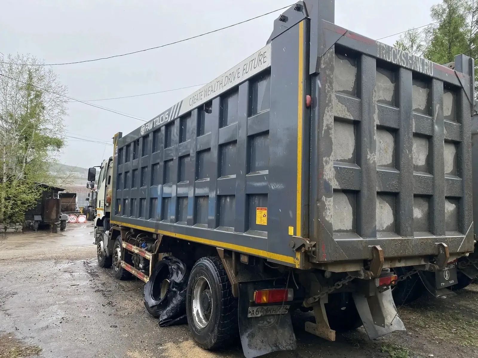 FAW J6 8x4 Самосвал, фото 4