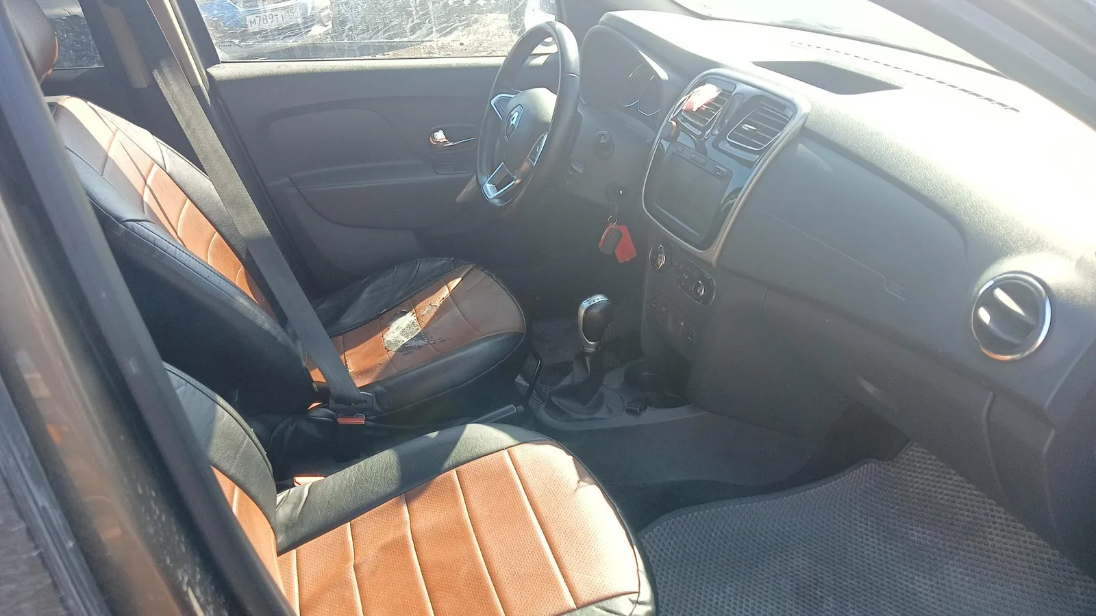 Renault Logan Stepway Лайф 1.6 113 л.с. Вариатор, фото 5