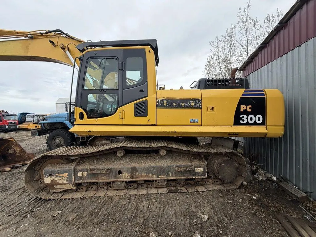 Komatsu PC300-8N1, фото 2