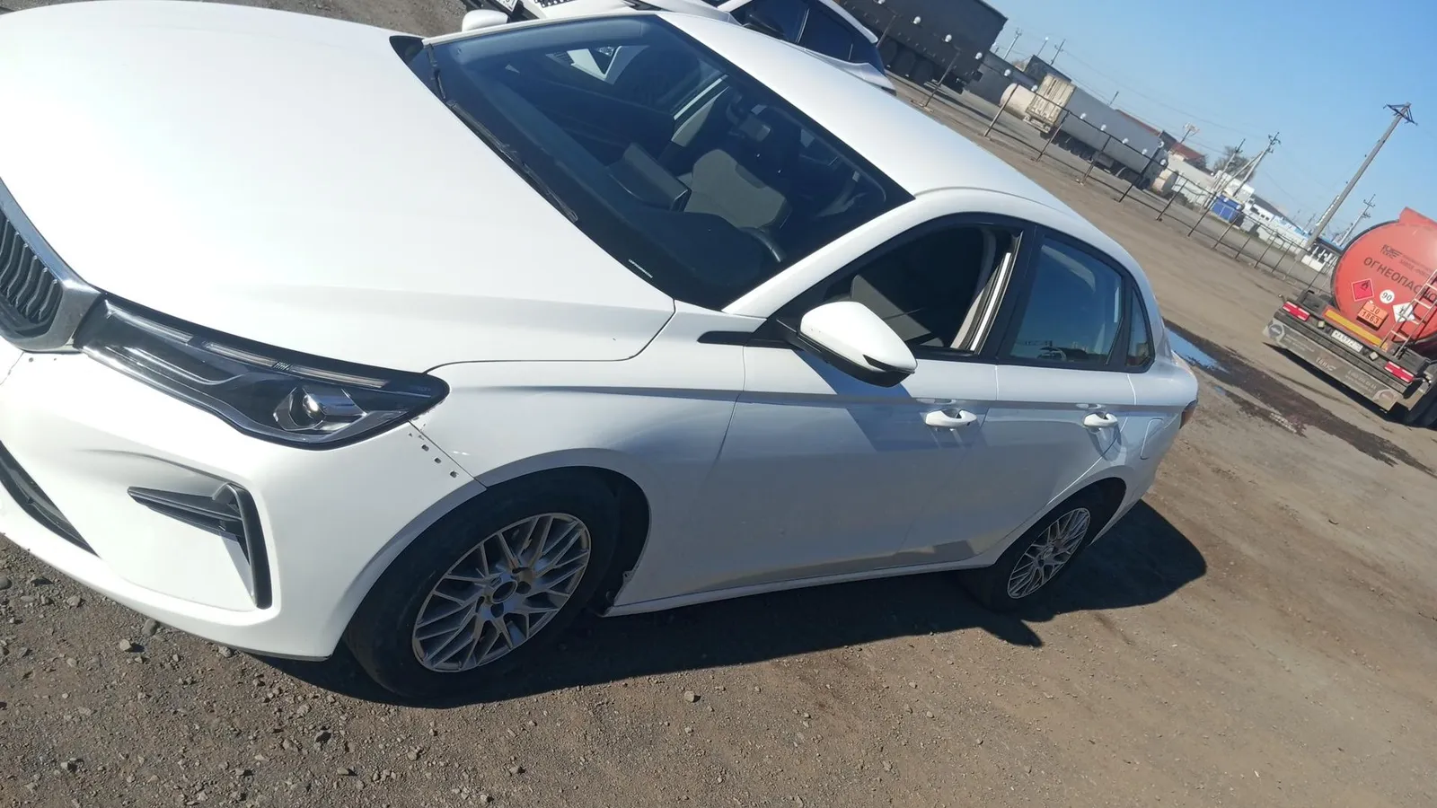 Geely Emgrand Комфорт 1.5 АТ, фото 3
