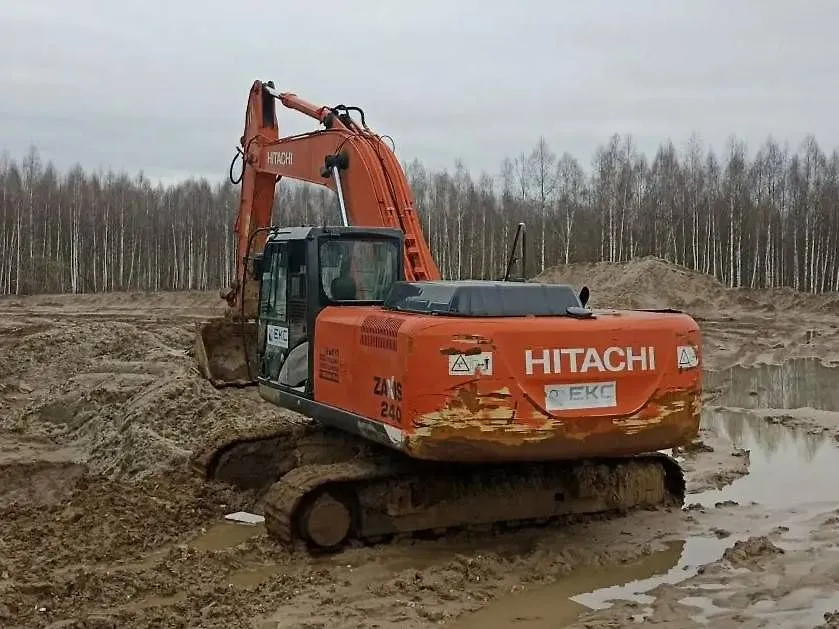 HITACHI ZX240 Экскаватор, фото 4