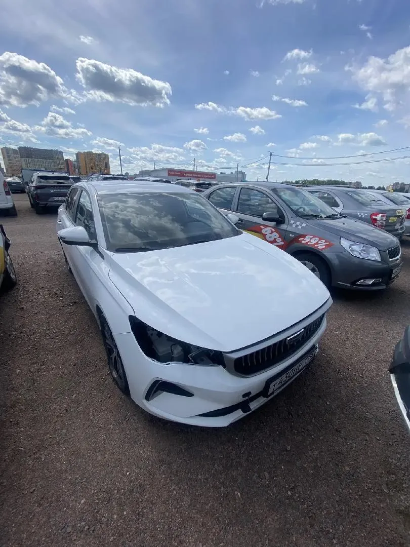 Geely Emgrand Комфорт 1.5 АТ, фото 2