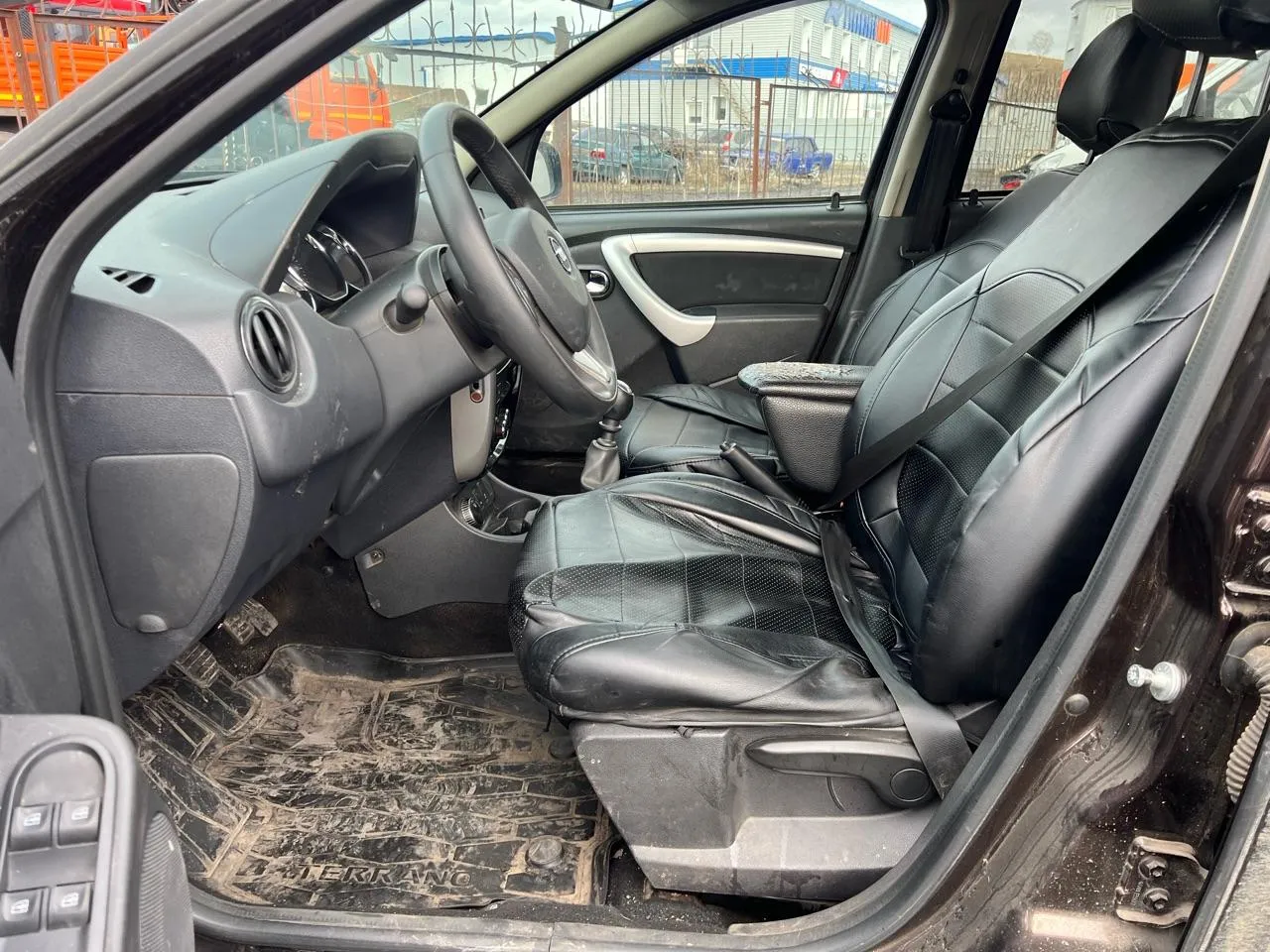 Nissan Terrano 1.6 полный привод МТ Комфорт, фото 5