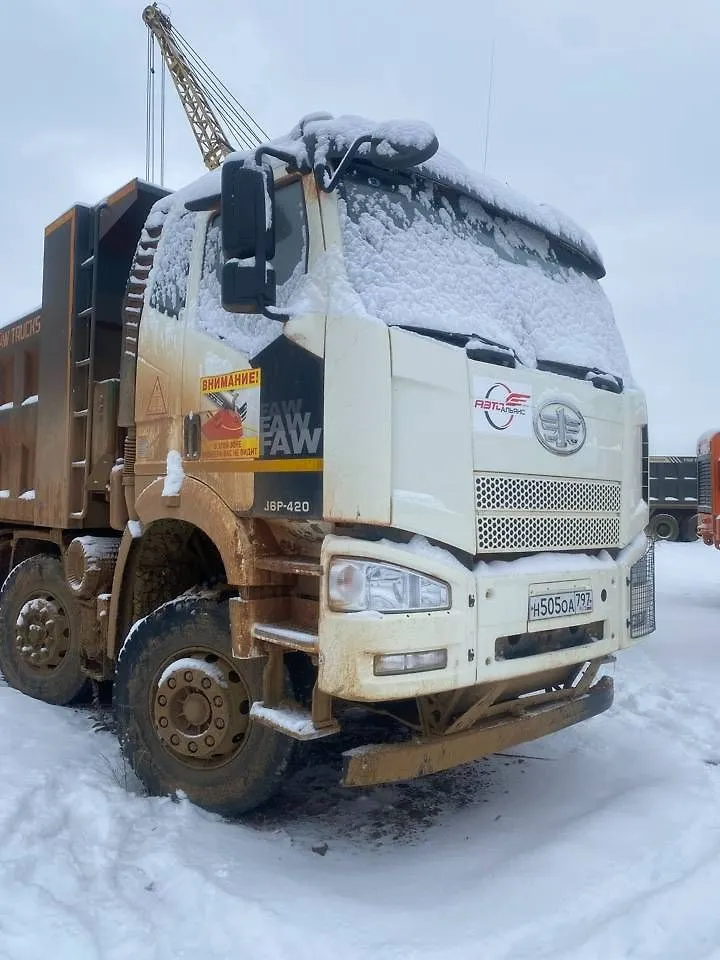 FAW CA 3310 8x4 Самосвал, фото 2
