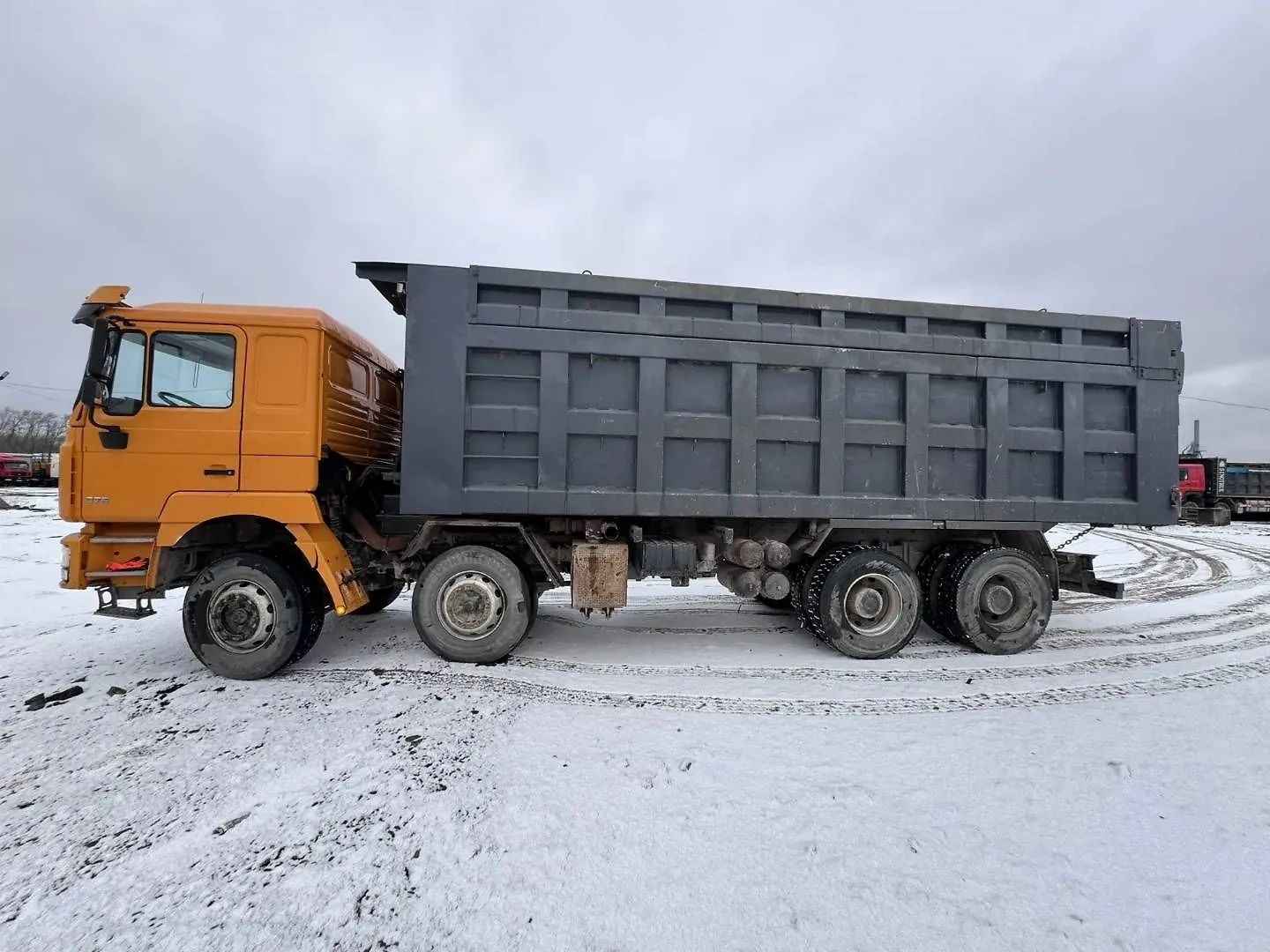 Shacman SX* 8x4 Самосвал, фото 5