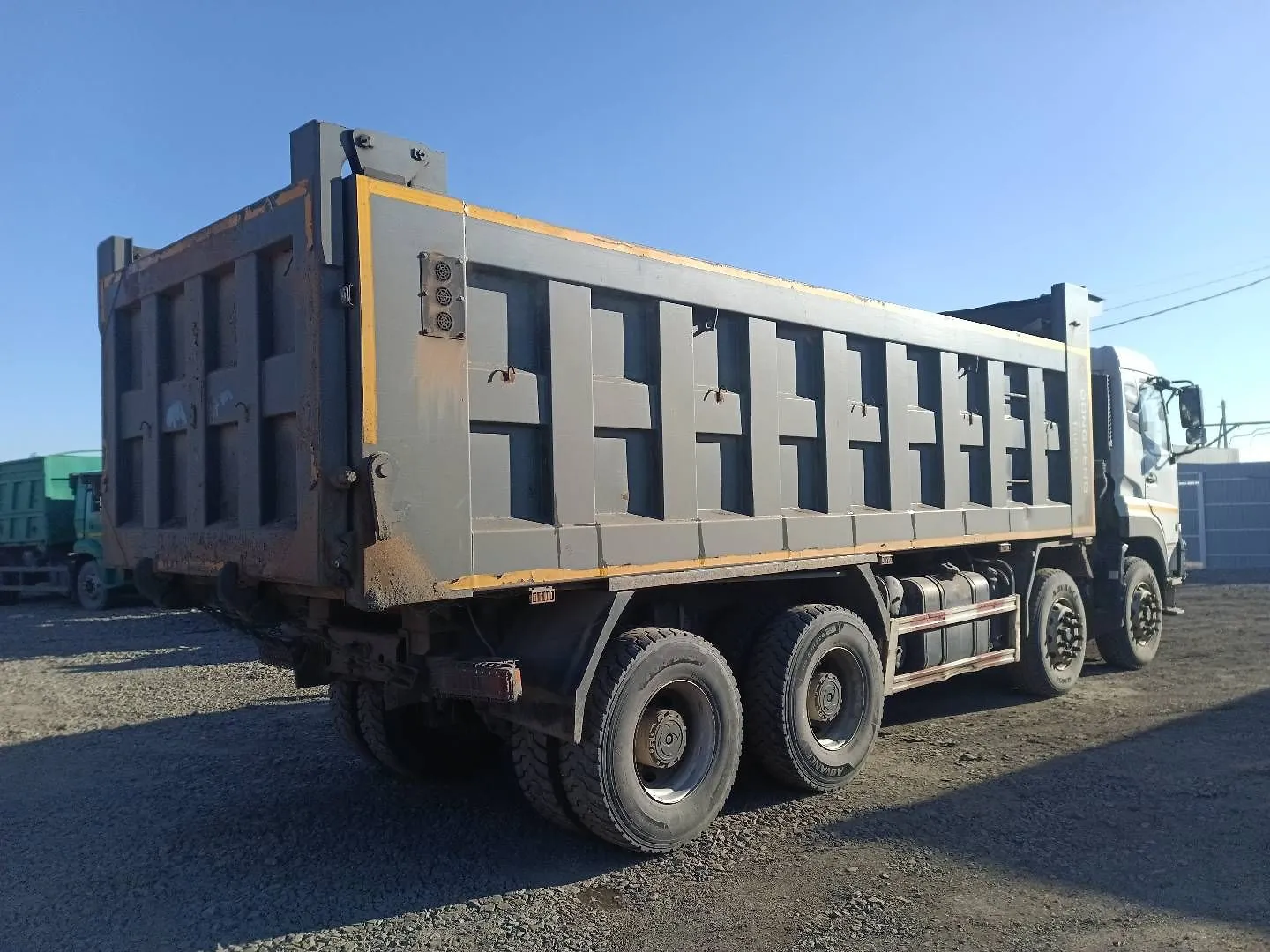 DONGFENG KC 8x4 Самосвал, фото 4