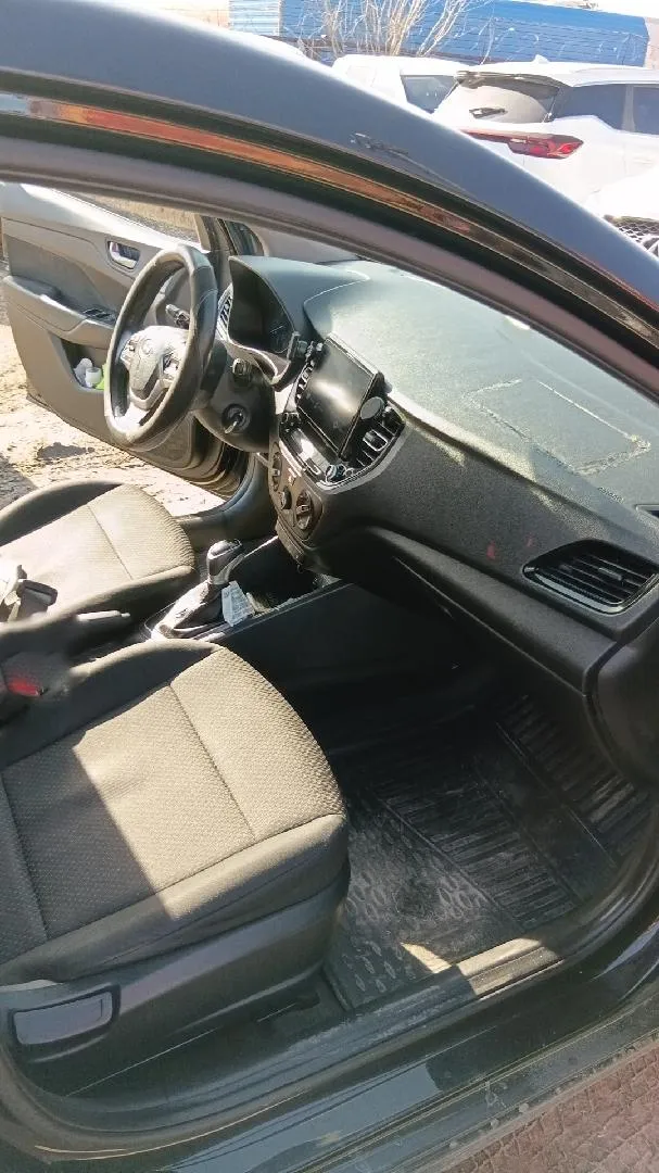 Hyundai Solaris Элеганс + Престиж + Безопасность 1.6 АТ, фото 5
