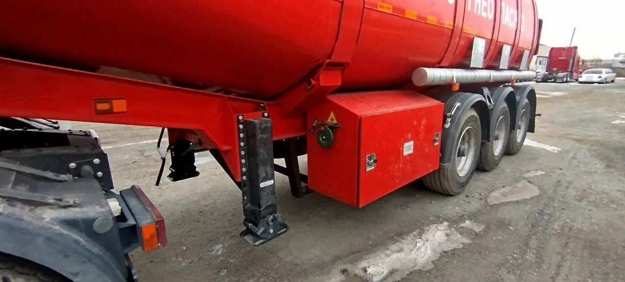 Энергомаш ТТР 8627* Полуприцеп цистерна, фото 5