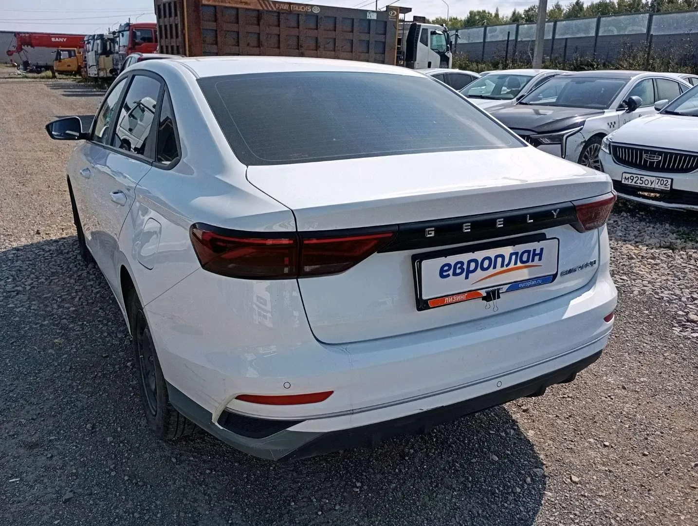Geely Emgrand, фото 4