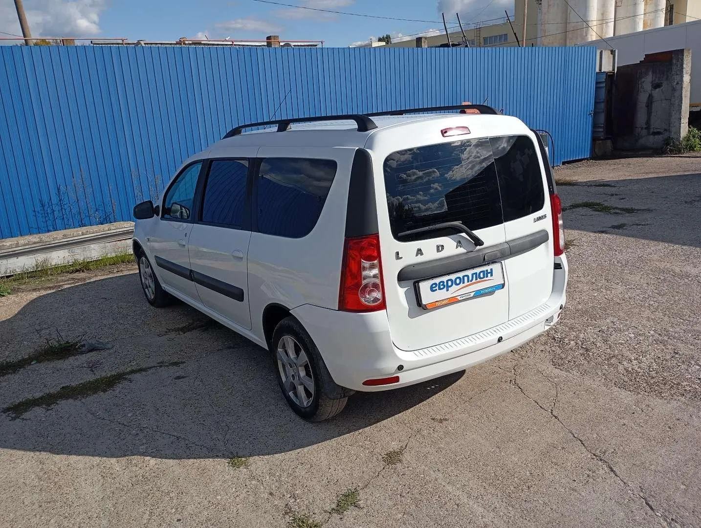 LADA Largus универсал 1.6 16v Comfort 7 seat, фото 4