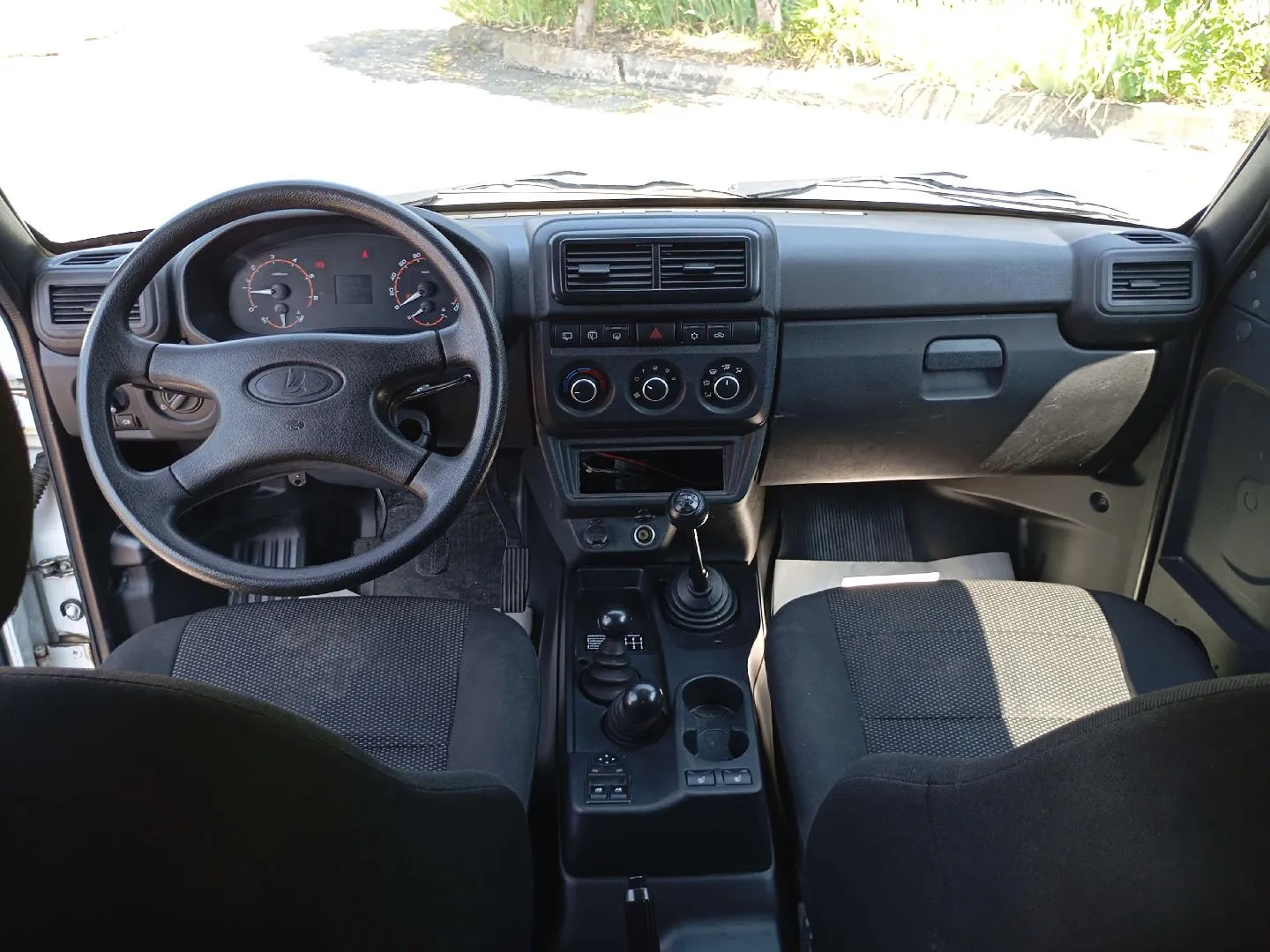 LADA Niva Legend 3 дв Люкс 22 Кондиционер 1.7 МТ, фото 5