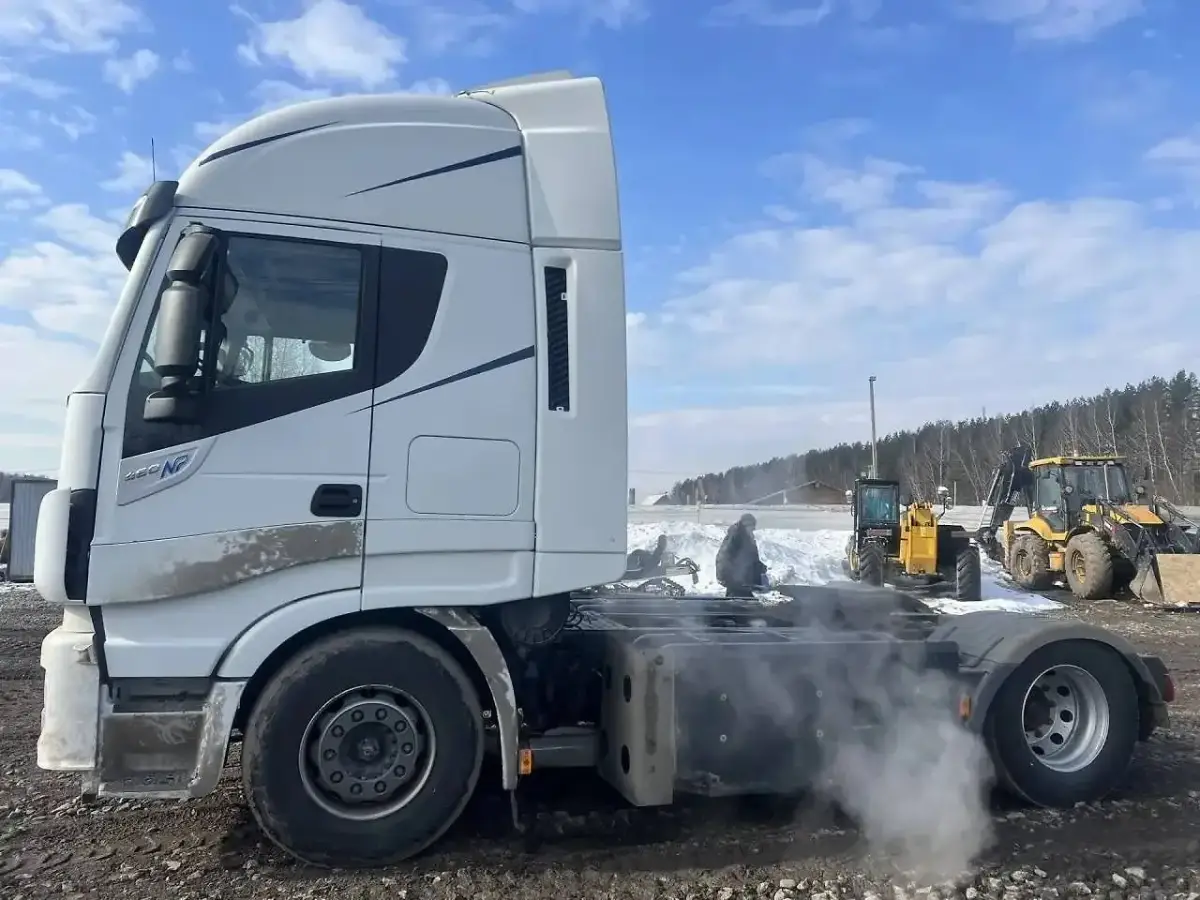 IVECO STRALIS 4x2 Седельный тягач, фото 5
