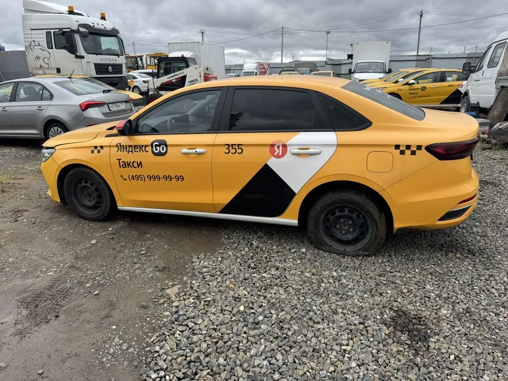 Geely Emgrand, фото 4