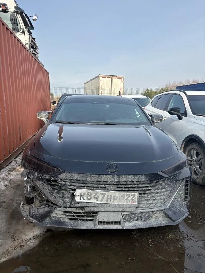 Changan Uni-V Комфорт 1.5Т АТ, фото 3