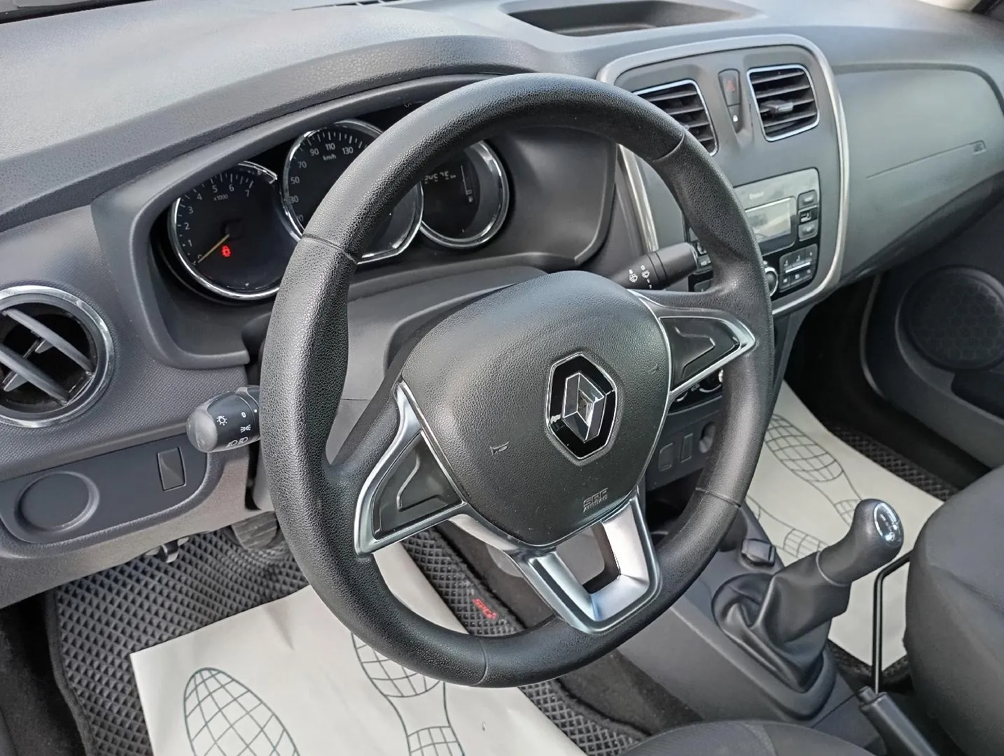 Renault Logan, фото 5