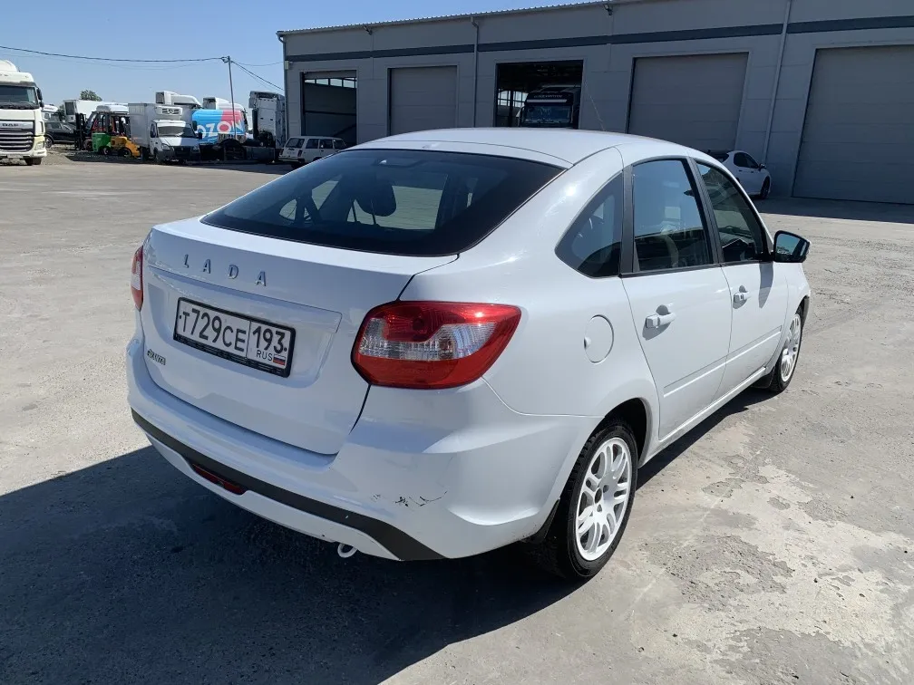 LADA Granta Лифтбек, фото 4