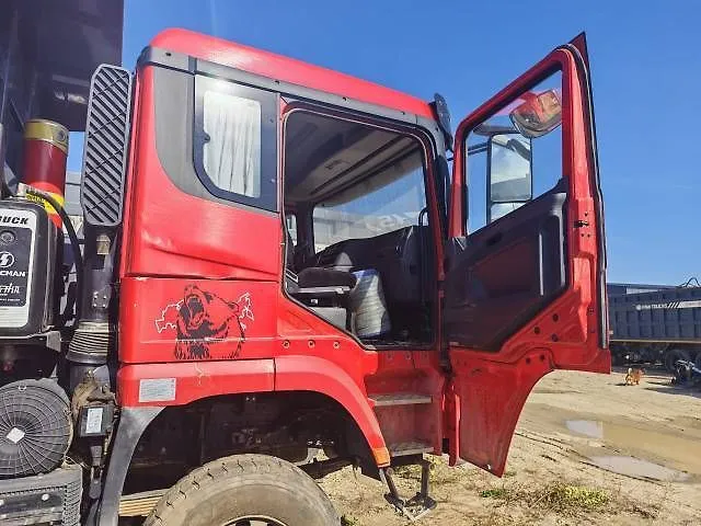 Shacman SX* 6x6 Самосвал, фото 2