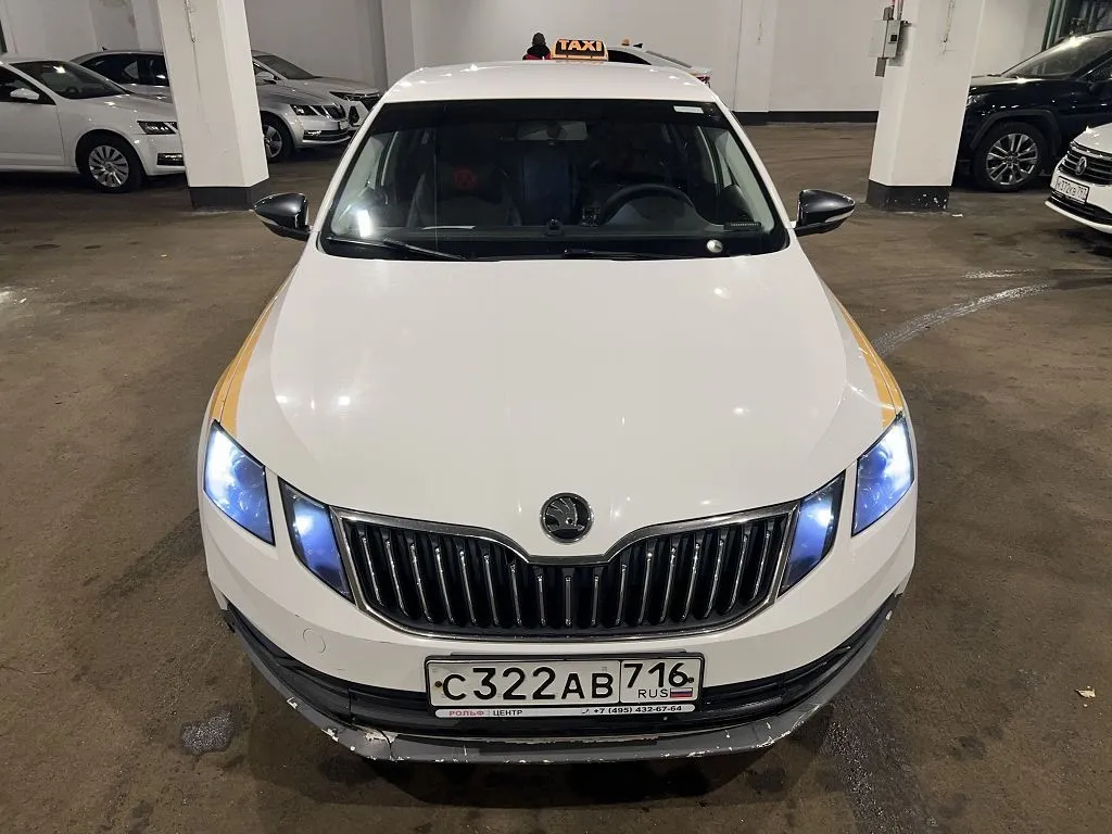 SKODA Octavia, фото 2