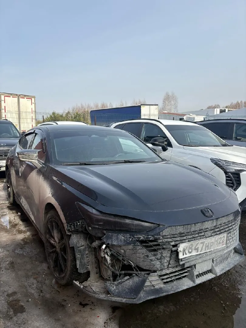 Changan Uni-V Комфорт 1.5Т АТ, фото 2