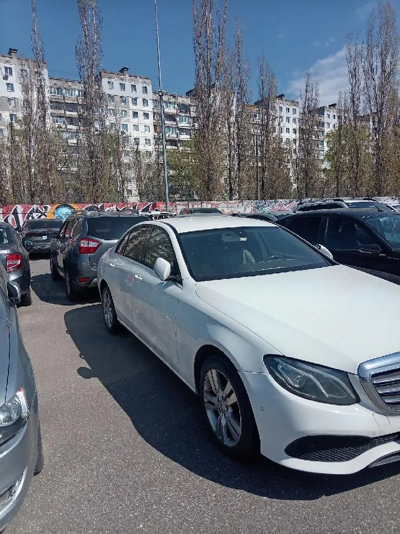 Mercedes-Benz E седан 200, фото 3