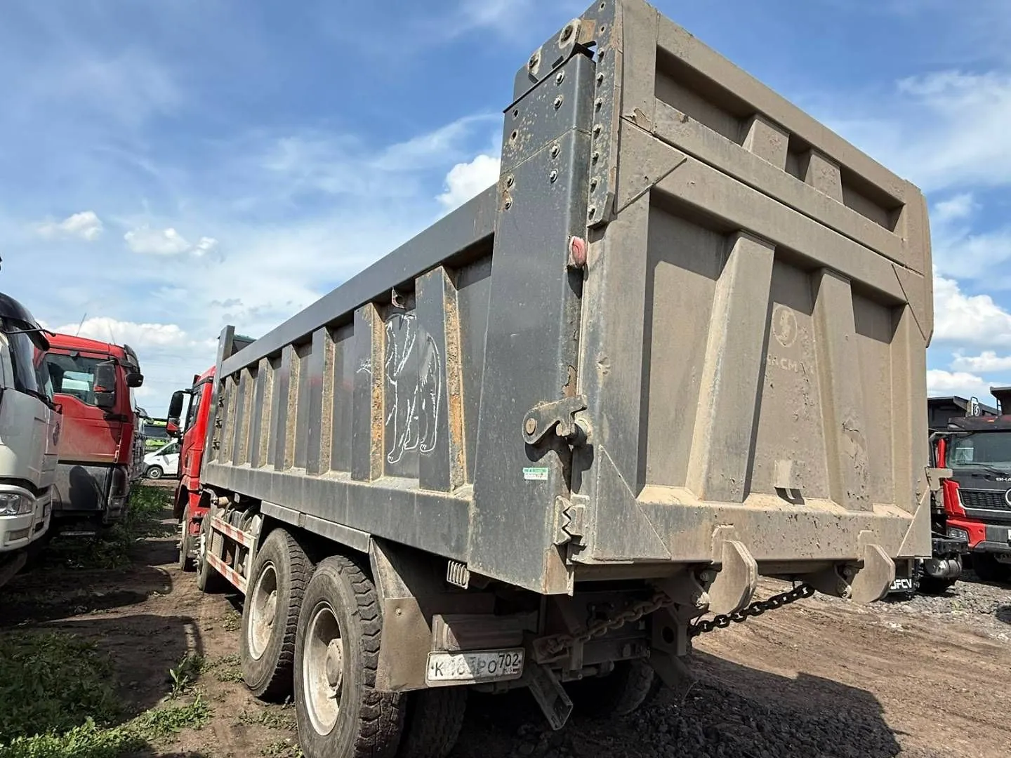 Shacman SX* 8x4 Самосвал, фото 5