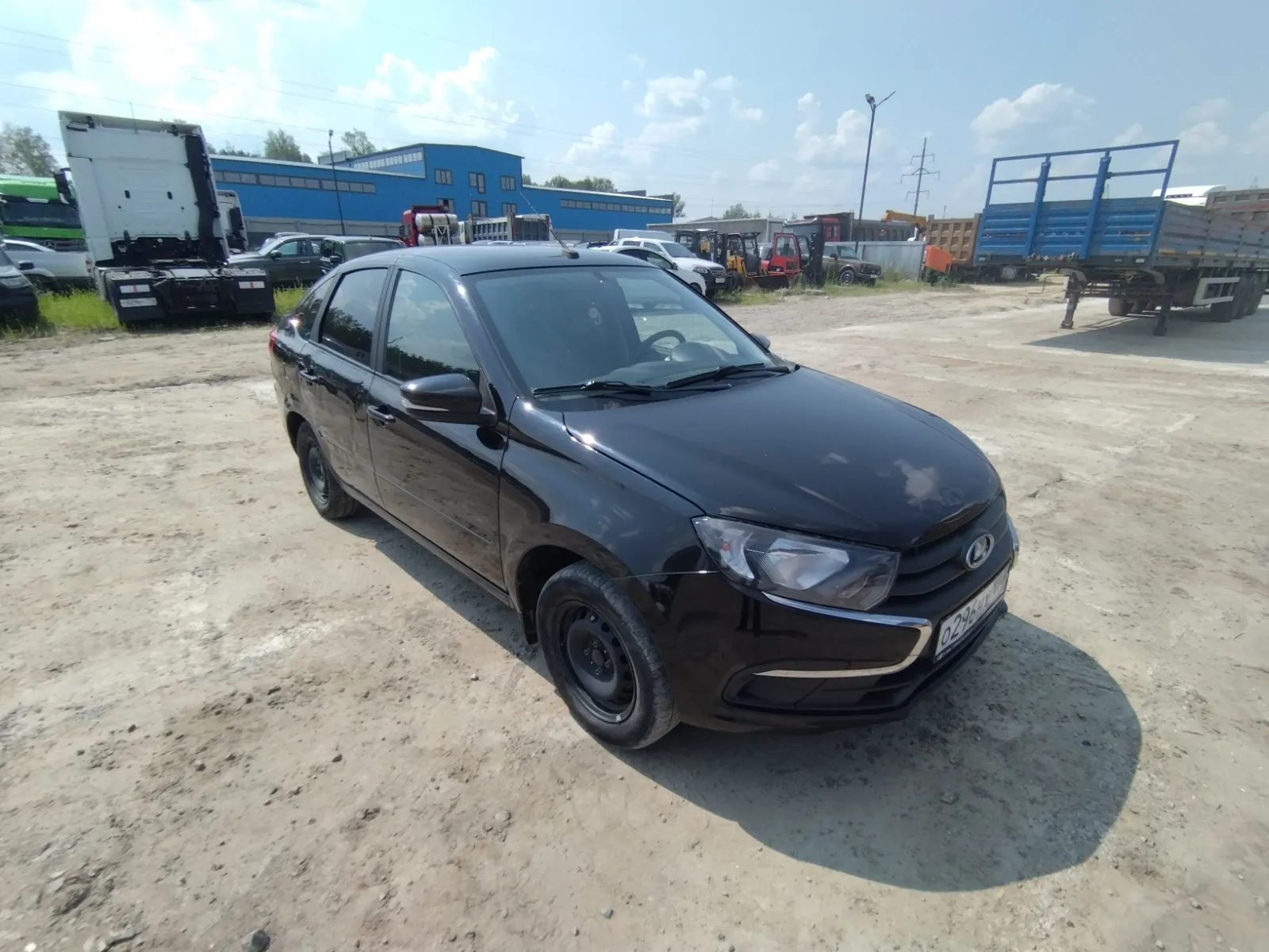 LADA Granta Лифтбек, фото 3