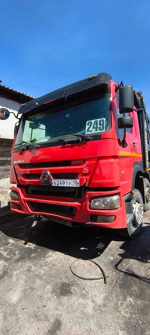 HOWO T5G 8x4 Самосвал, фото 4