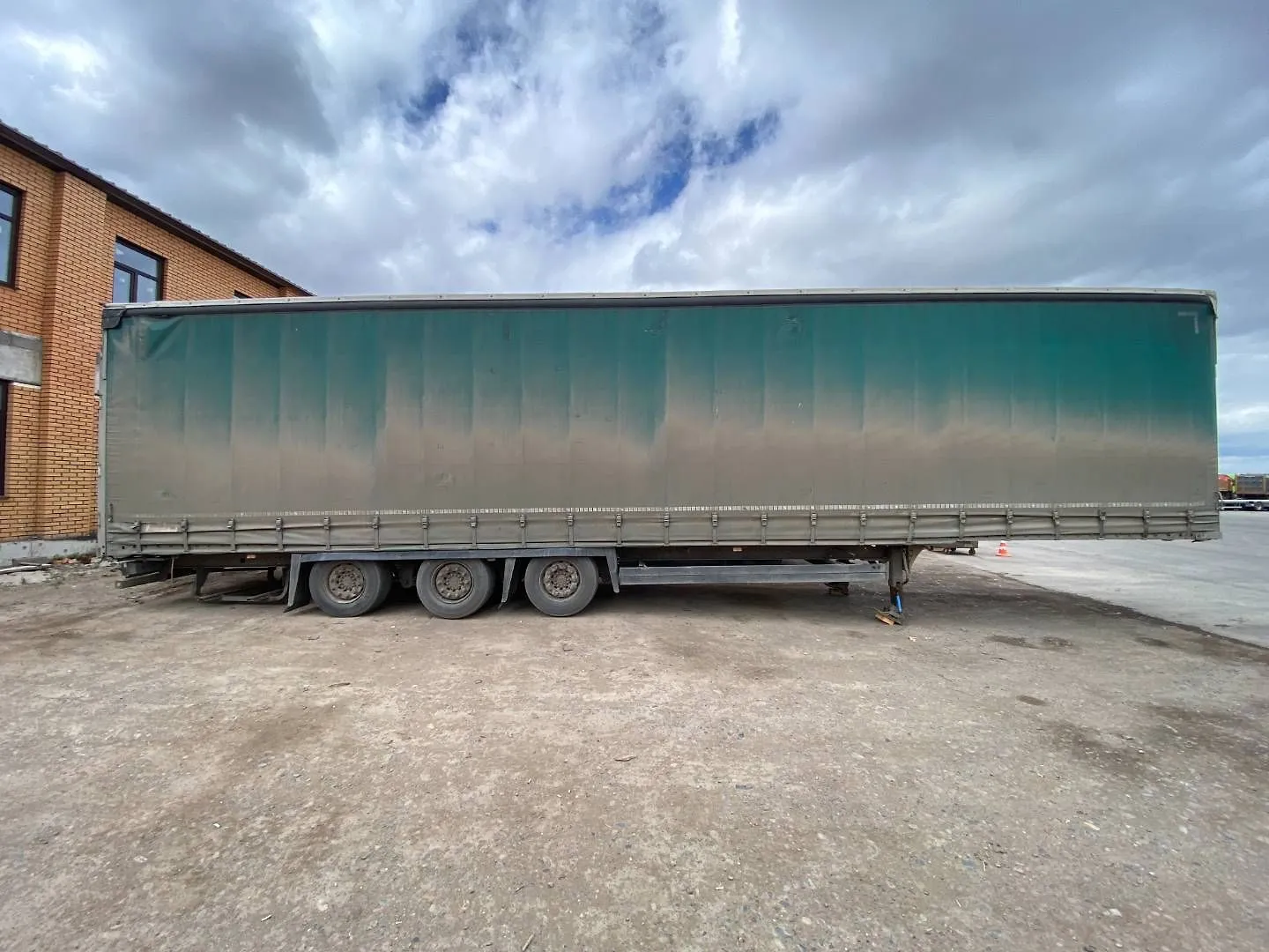 Schmitz Cargobull 9084 Полуприцеп шторный, фото 4