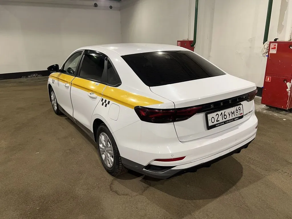 Geely Emgrand, фото 4
