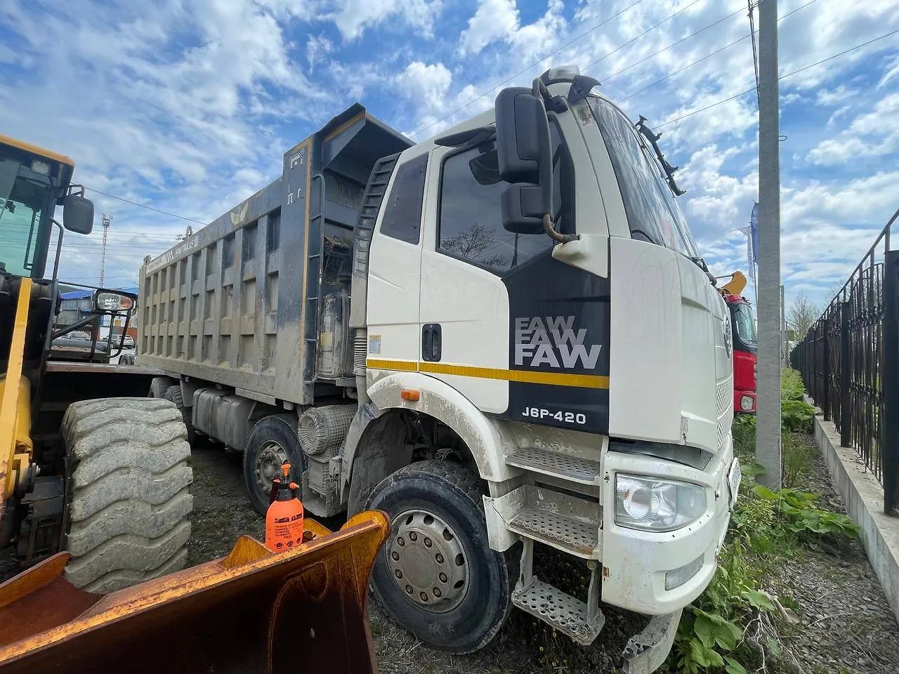 FAW J6 8x4 Самосвал, фото 3
