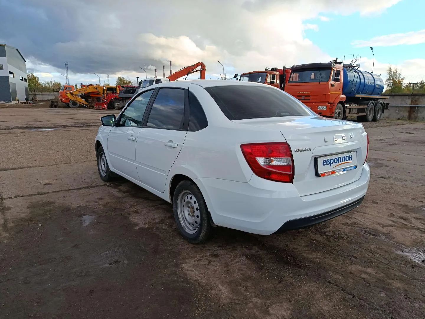 LADA Granta седан Классик 24 Кондиционер 1.6 90 л.с. МТ, фото 4