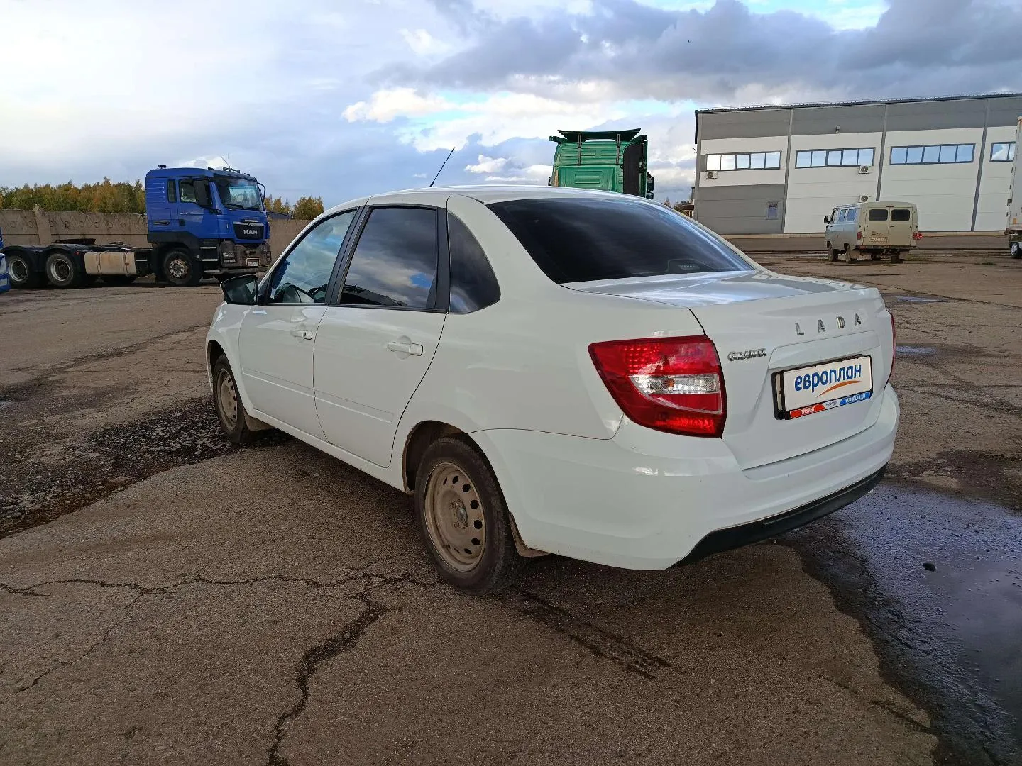LADA Granta седан Классик 24 Кондиционер 1.6 90 л.с. МТ, фото 4