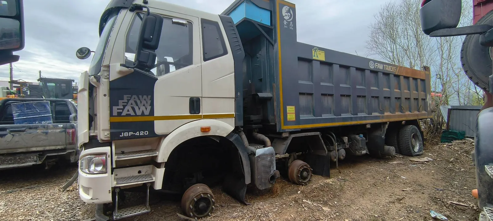 FAW J6 8x4 Самосвал, фото 4