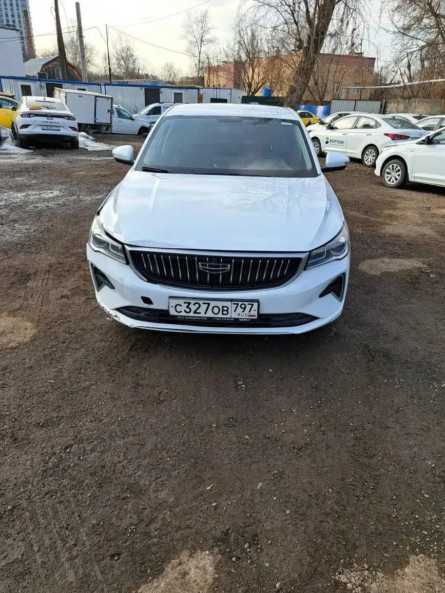 Geely Emgrand, фото 2