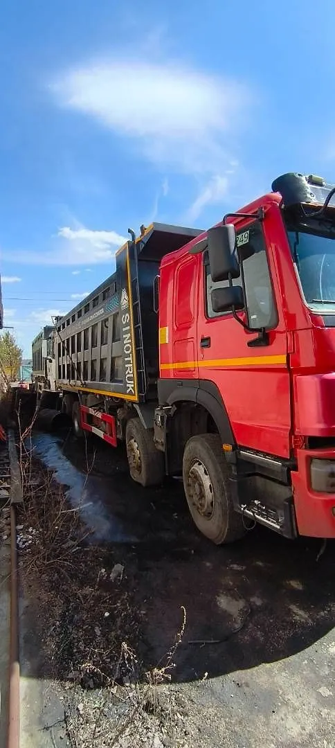 HOWO T5G 8x4 Самосвал, фото 2