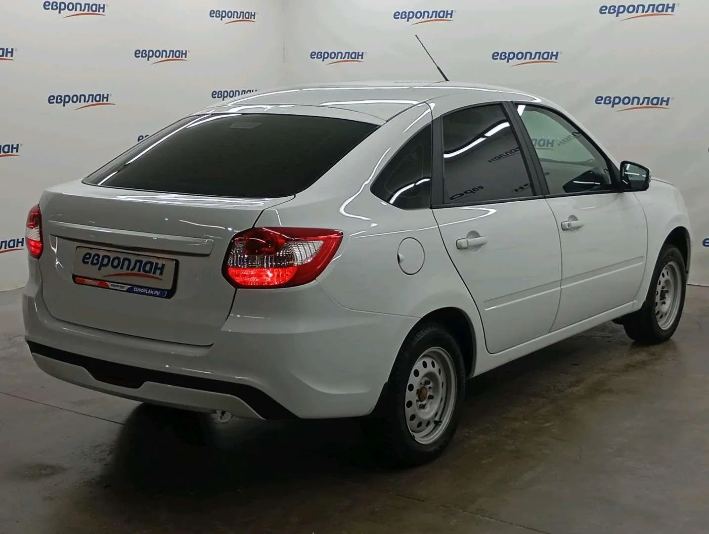 LADA Granta лифтбек Классик 24 Кондиционер 1.6 90 л.с. МТ, фото 3