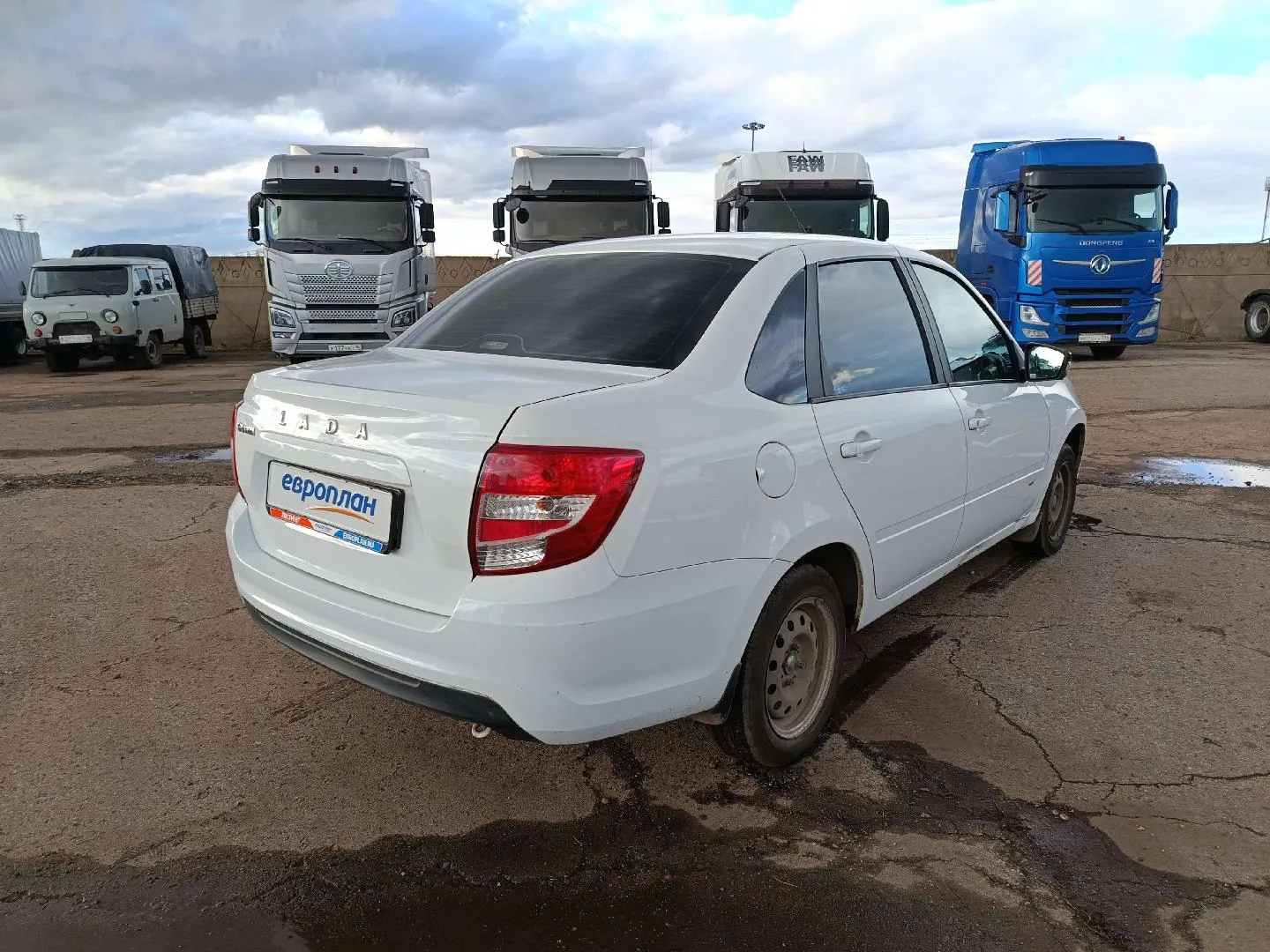 LADA Granta седан Классик 24 Кондиционер 1.6 90 л.с. МТ, фото 3