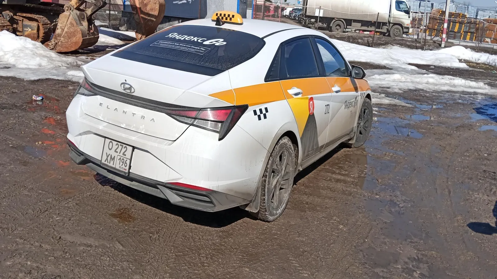 Hyundai Elantra Leading Edition, фото 4