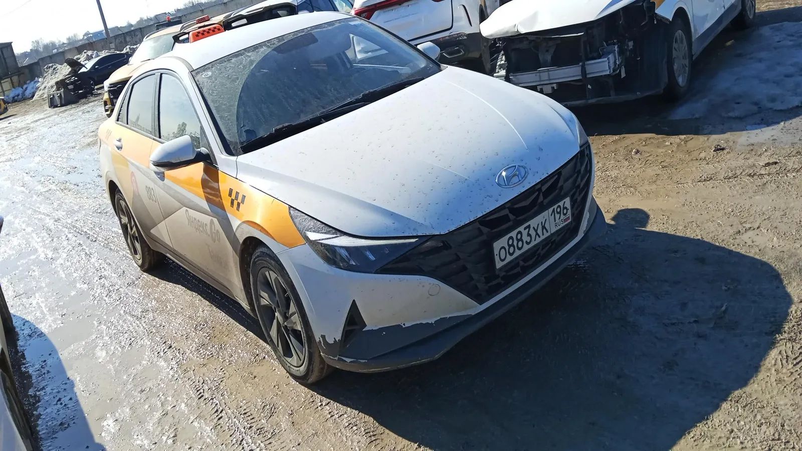 Hyundai Elantra Leading Edition, фото 2