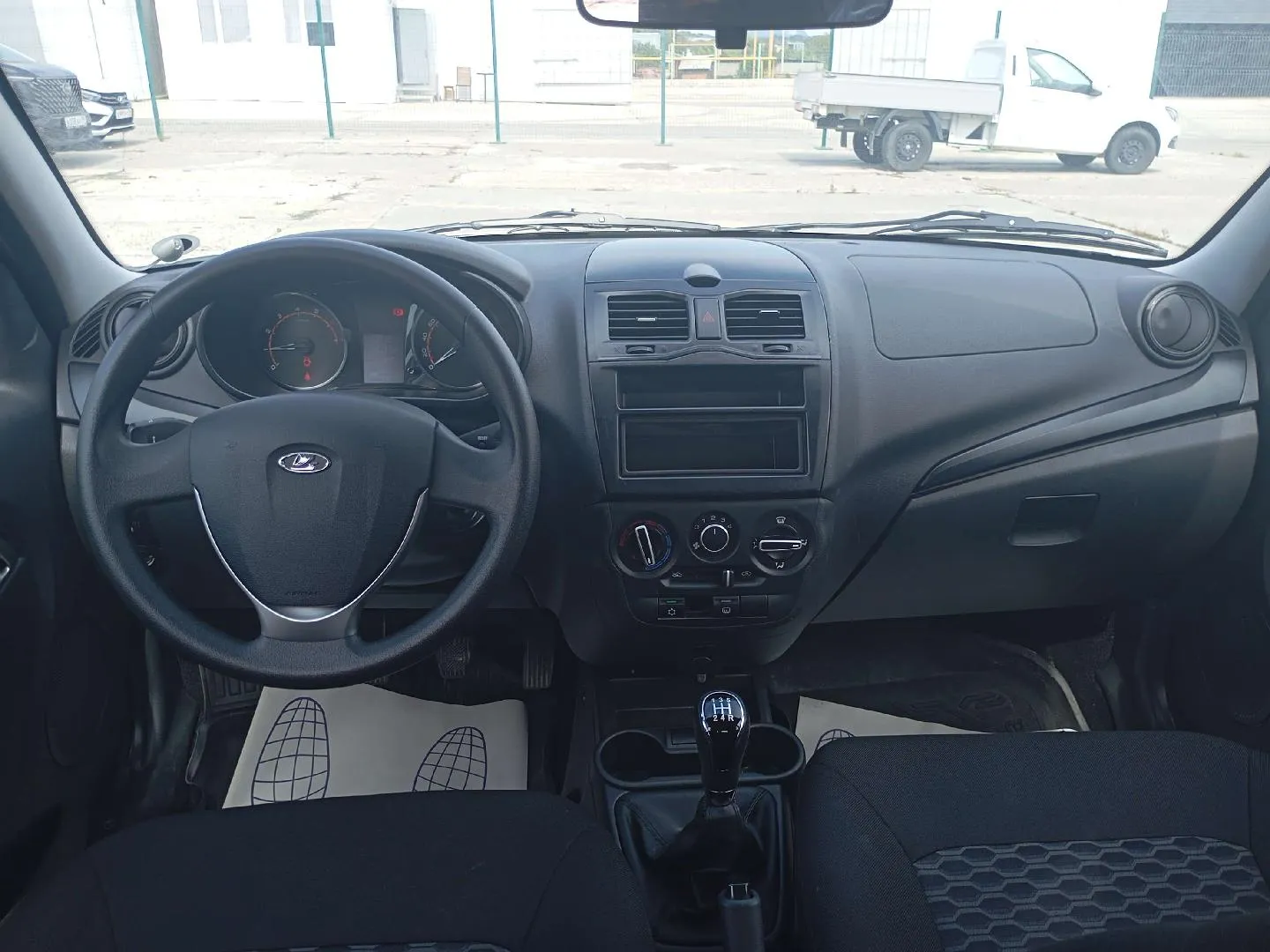 LADA Granta седан Классик 23 Кондиционер 1.6 90 л.с. МТ, фото 5