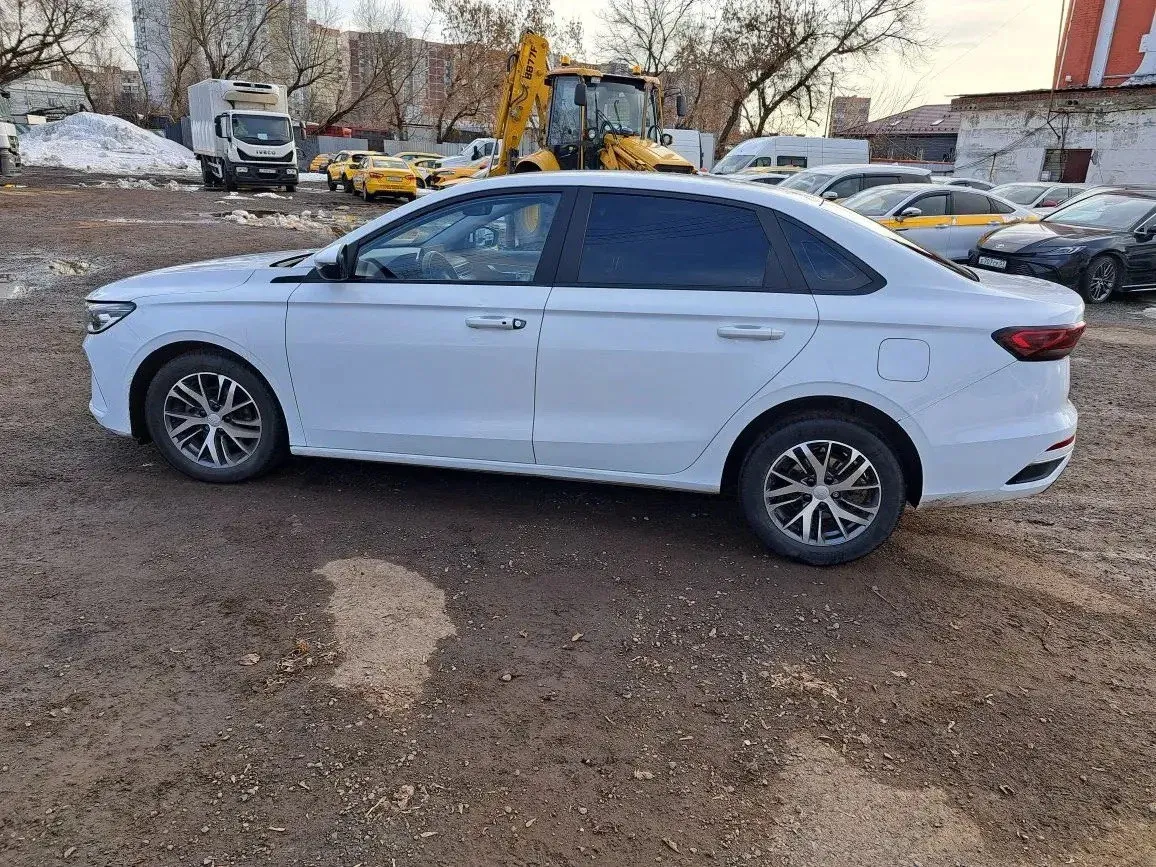 Geely Emgrand, фото 4