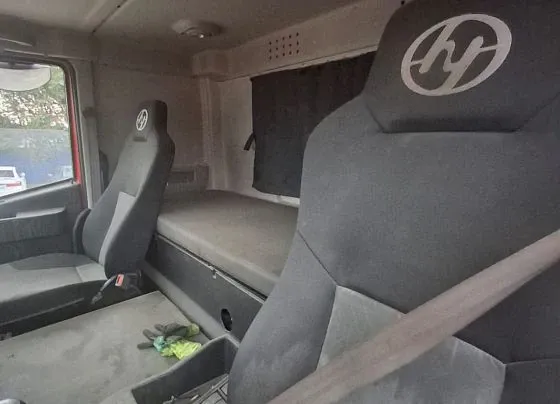 IVECO-Hongyan 908 (8x4), фото 3