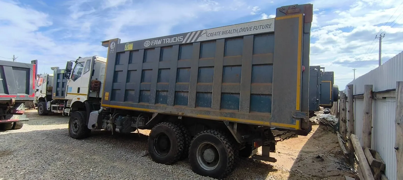FAW J6 6x4 Самосвал, фото 5
