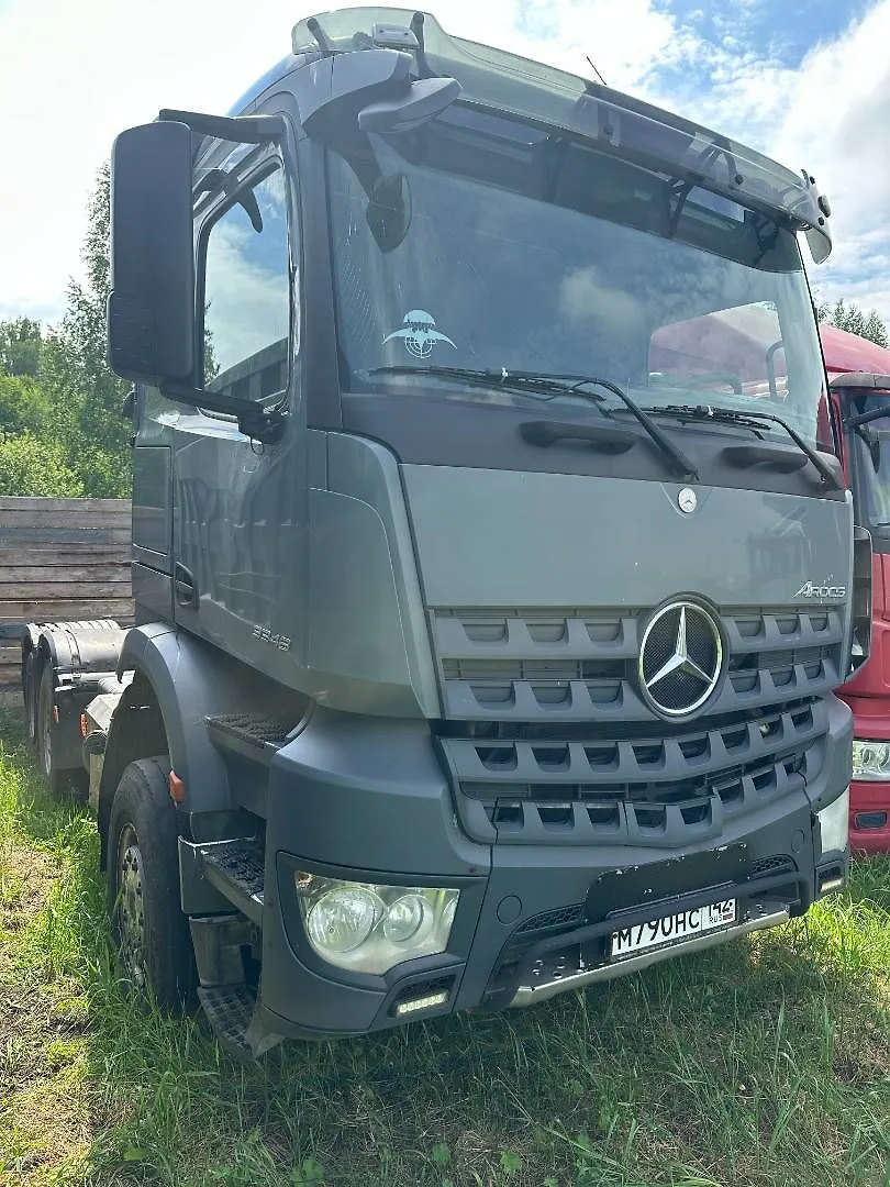 Mercedes-Benz AROCS 6x4 Седельный тягач, фото 2