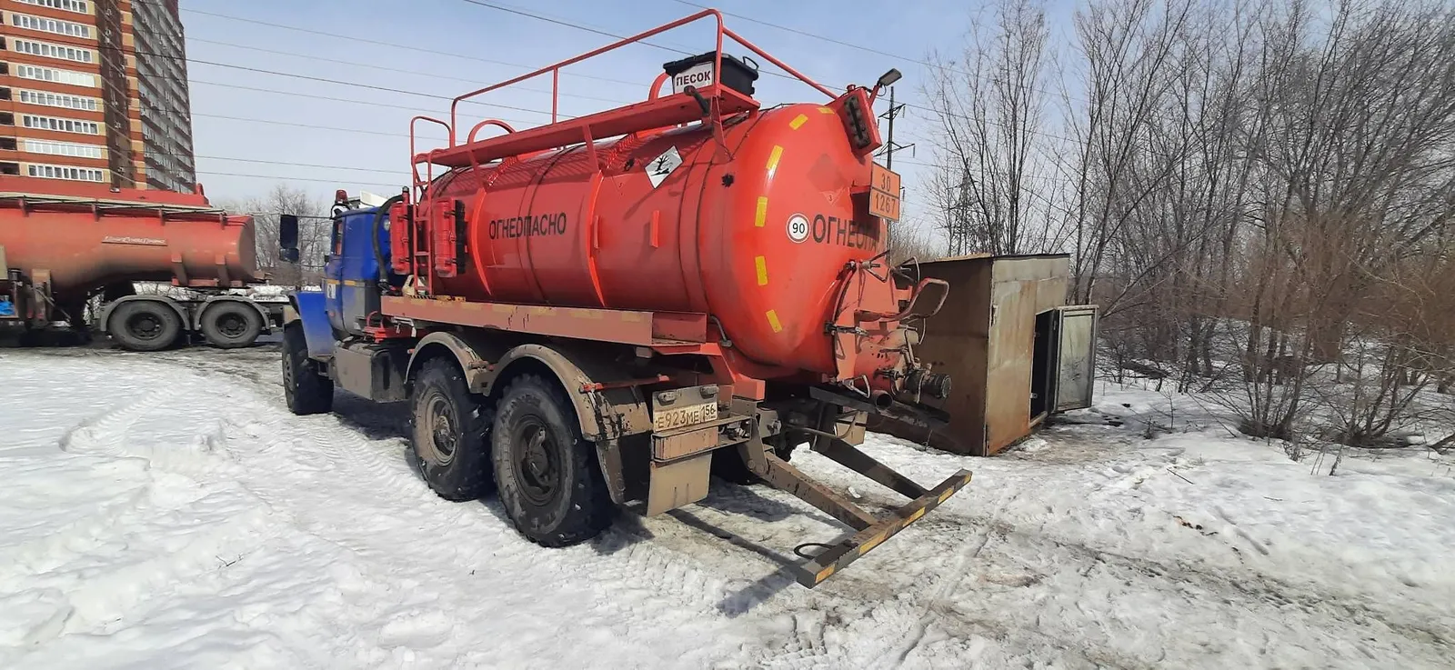 Ural 4320 6x6 Агрегат для сбора нефти и газового конденсата, фото 4