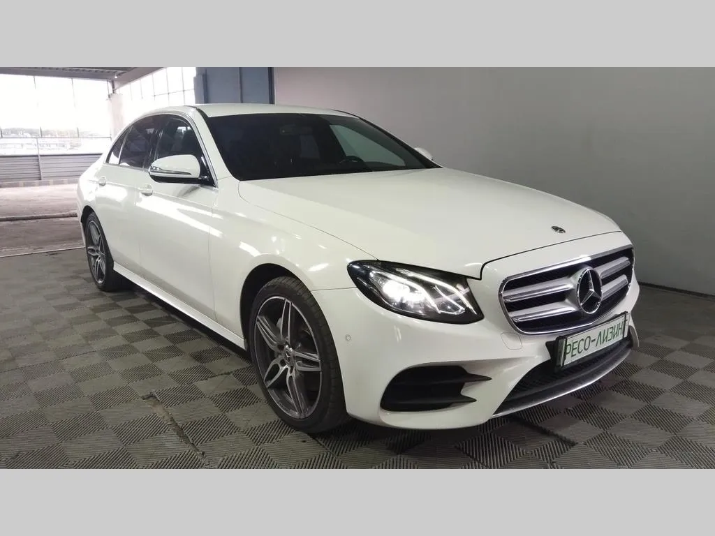 Mercedes-Benz E 200, фото 2