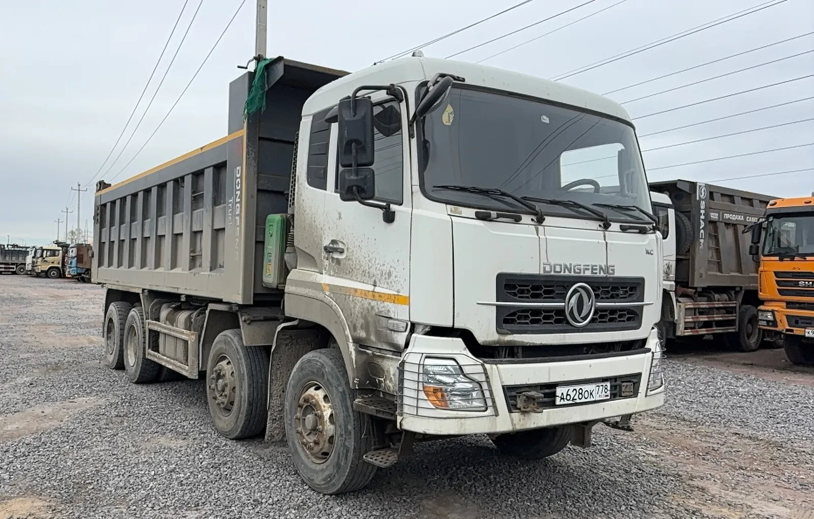 DONGFENG DFH 8x4 Самосвал, фото 2