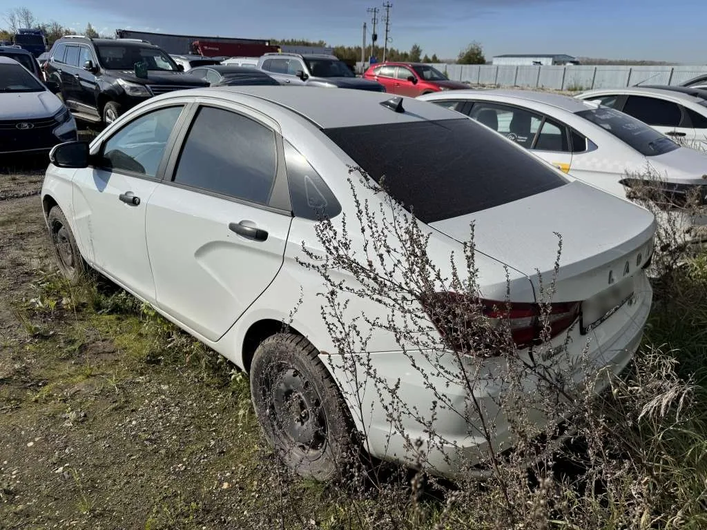 LADA Vesta седан, фото 4
