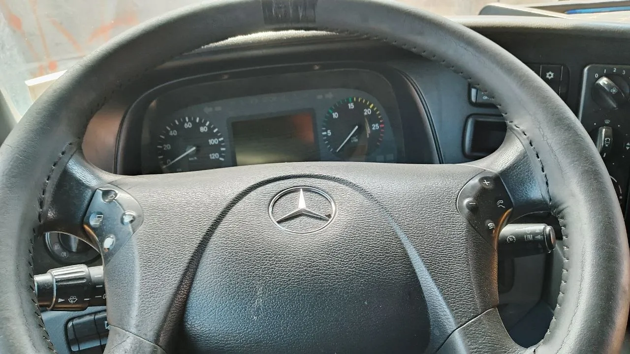 Mercedes-Benz Actros 4x2 Седельный тягач, фото 5